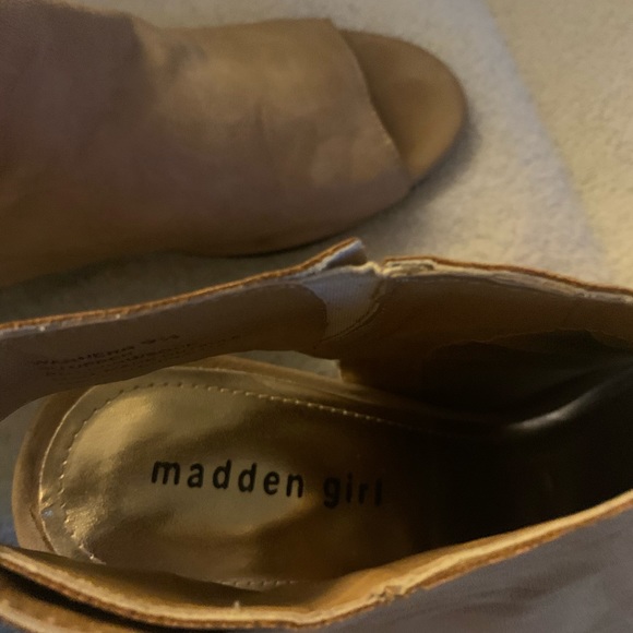 Madden Girl Sandals - Picture 6 of 8